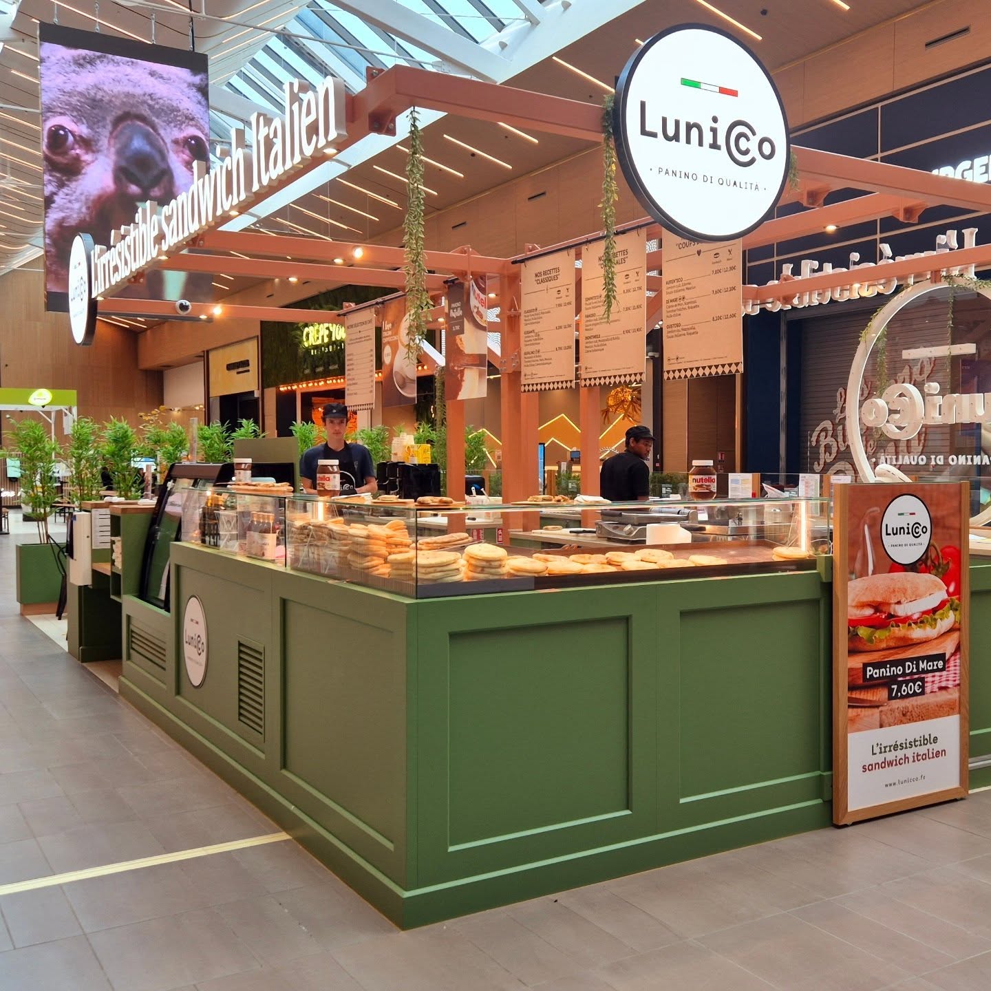 Lunicco Grand'Place à Grenoble - Réalisation de l'intégralité du kiosque.